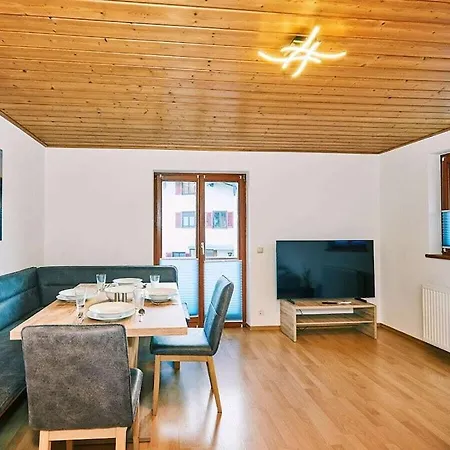 Feriehus Wellness Alpengluehen *